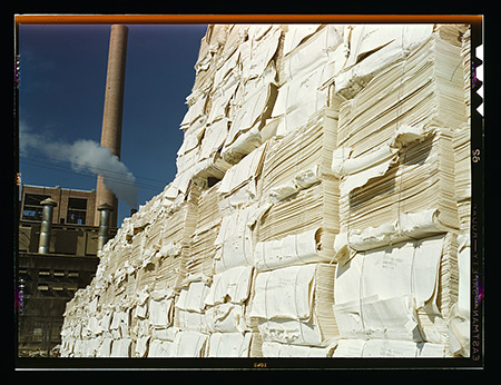 John Vachon, Southland Paper mill, Kraft (chemical) pulp used in making newsprint, Lufkin, Texas, 1943.