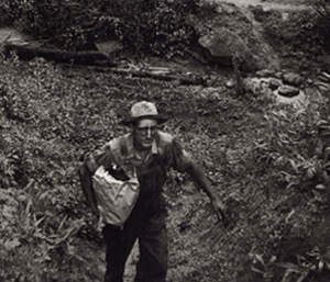 John Cohen, Roscoe Holcomb, KY, 1959