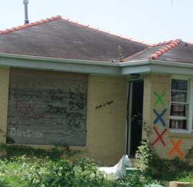 Dorothy Moye, Gentilly neighborhood, searchers' and animal rescue markings, 2007. Dorothy Moye, Gentilly neighborhood, searchers' and animal rescue markings, 2007.
