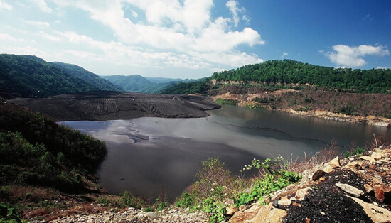 Mark Schmerling, The Brushy Fork slurry impoundment, Raleigh County, West Virginia, 2008.