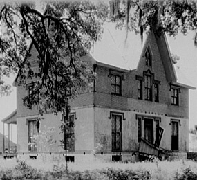 Arthur Rothstein, Library of Congress, Prints & Photographs Division FSA-OWI Collection Reproduction Number: LC-USF34-000407-D DLC, Abandoned mansion, Placquemines Parish, Louisiana, 1935. Arthur Rothstein, Library of Congress, Prints & Photographs Division FSA-OWI Collection Reproduction Number: LC-USF34-000407-D DLC, Abandoned mansion, Placquemines Parish, Louisiana, 1935.