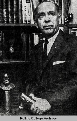 Photographer unknown, Tony Pizzo, Winter Park, Florida, date unknown. Rollins Digital Archives. Photographer unknown, Tony Pizzo, Winter Park, Florida, date unknown. Rollins Digital Archives.