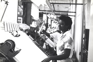 African American Woman Working in a Textile Plant, Tennessee, circa late 1970s. Courtesy of Special Collections and Archives, Georgia State University Library, Southern Labor Archives, Amalgamated Clothing and Textile Workers Union, Memphis-Jackson Joint Board Records, L1992_11_91.