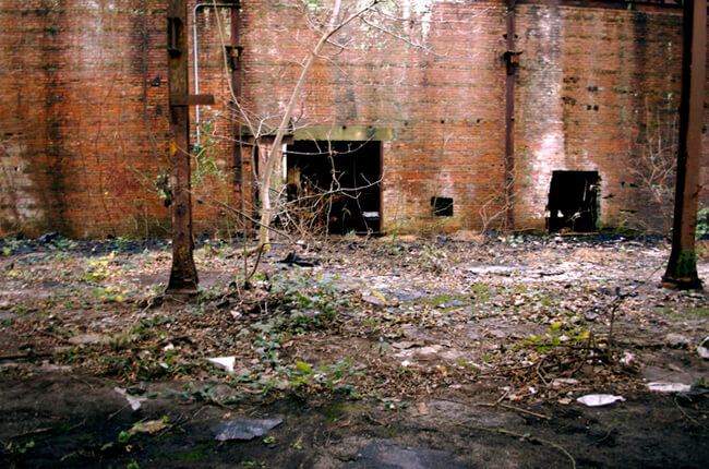 Lynn Marshall-Linnemeier, Pullman rail yard, Atlanta, Georgia, 2009.