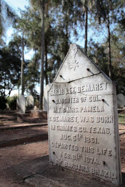 Helena Peixoto, Confederate headstone in American cemetery, Santa Bárbara d'Oeste, Brazil, 2010.