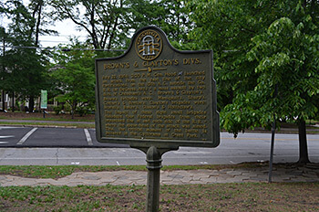 Historical marker of Confederate line prior to Battle of Atlanta attack, Inman Park, Atlanta, Georgia, May 10, 2014. Photograph by Daniel Pollock.