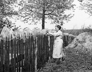 Carl Mydans, Drying Jars for Canning Time, Missouri Ozarks, May 1936.  Courtesy of the Library of Congress.
