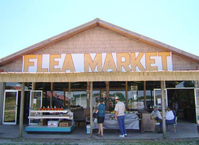 Micah Wedemeyer, Flea market, near Social Circle, Georgia, 2007.